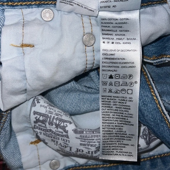 Levi’s 501 Button Fly Jean Short Womens Sz 31 Distressed Destroyed Cutout Denim - Picture 10 of 15